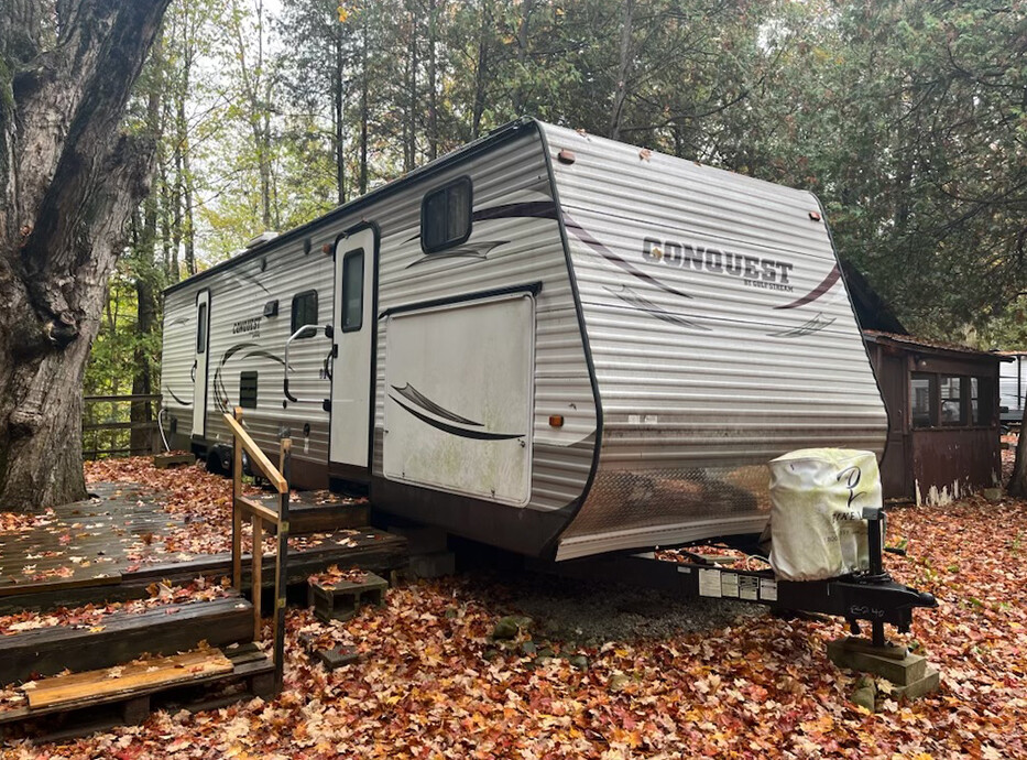 Trailer for sale by owner - River Place Campground